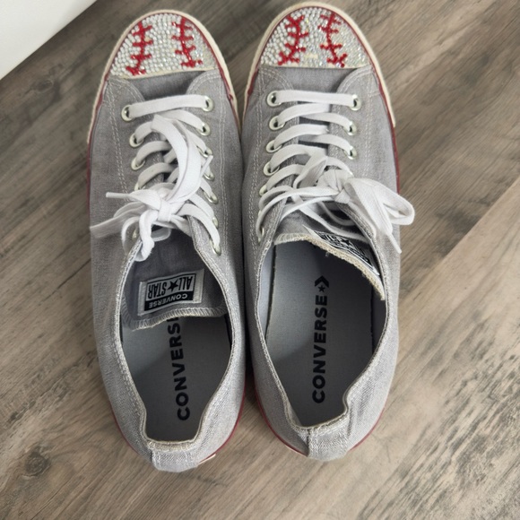 Custom Converse- Rhinestone baseball designs - Picture 4 of 5